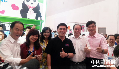 臺北市長郝龍斌現(xiàn)身北京國際旅游博覽會為臺北站臺 臺北市長郝龍斌現(xiàn)身北京國際旅游博覽會為臺北站臺